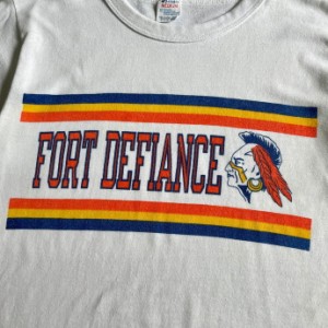 80年代 トリコタグ Champion チャンピオン FORT DEFIANCE カレッジロゴ 染み込みプリント Tシャツ メンズS相当 レディース 【古着】【中