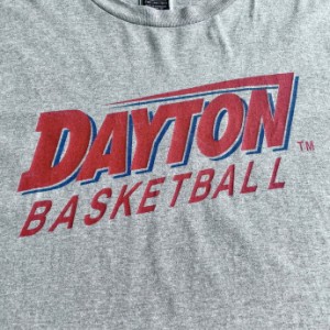 00年代 NIKE TEAM ナイキ DAYTON BASKET BALL カレッジチームロゴ  Tシャツ メンズXL 【古着】【中古】