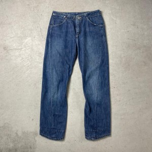 00年代 Levi's ユーロリーバイス ENGINEERED JEANS 立体裁断 変形デニムパンツ メンズW28 レディース