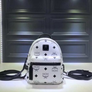 MCM エムシーエム リュックサック BACKPACK レディース＆メンズ バッグパック 美品 リュック ブランド デイパック 通勤 通学バッグ 新品