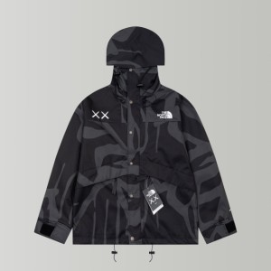 ノースフェイス THE NORTH FACE＊XX KAWS 新作  ジャケット