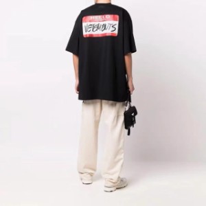 【送料無料】VETEMENTS ヴェトモン 新作 シグネチャーグラフィティ  メンズ 半袖Tシャツ 並行輸入品