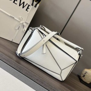 LOEWEクラシックオールマイティー通勤ハンドバッグ斜めショルダーバッグ並行輸入品