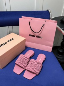 MiuMiuミス2023春夏新作透かしスリッパシリーズ並行輸入品