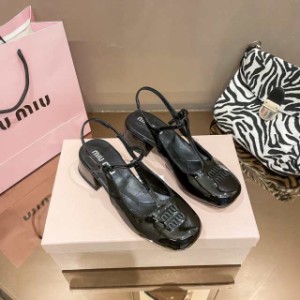 miumiuの新作メアリージェン靴ダッフルサンダル並行輸入品