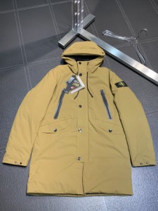 ダウンジャケット STONE ISLAND   ストーンアイランド エクスクルーシブ ダウンジャケット