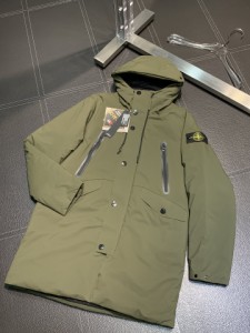 ダウンジャケット STONE ISLAND グリーン ストーンアイランド エクスクルーシブ ダウンジャケット