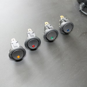 LEDロッカースイッチ キャンピングカー パーツ 車用 DIY カスタム ランプ ON/OFF　スイッチ レッド ブルー イエロー グリーン 赤 青 黄色