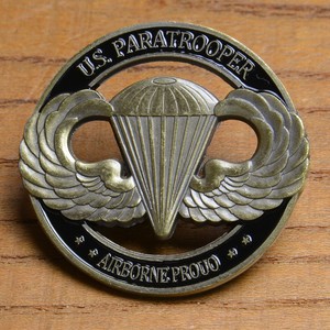 チャレンジコイン 米陸軍 パラシュート章 空挺部隊 記念メダル[rev434562]