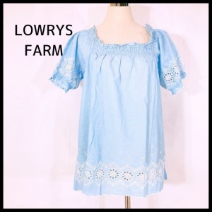 レディースM LOWRYSFARM トップス カットソー 水色 ブルー 白 花柄刺繍 涼し気 スクエアネック 半袖 ローリーズファーム【25775】