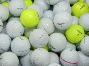 Bランク タイトリスト Titleist AVX シリーズ混合 30個 球手箱 ロストボール