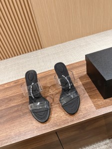 Alexander Wang ラインストーンチャンキーヒールサンダルデザイン