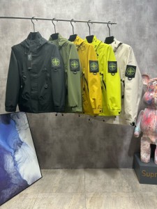 Stone Island ストーンアイランド 春新作 アウトドア 防風 透湿 パンチジャケット ジャケット