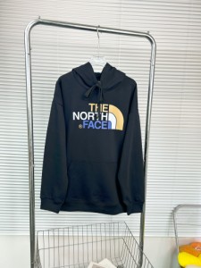  THE NORTH FACE/ザ・ノース・フェイス チェストプリントスウェットシャツ