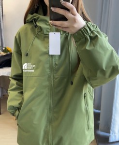    The North Face パンチングジャケット レベル4防水 