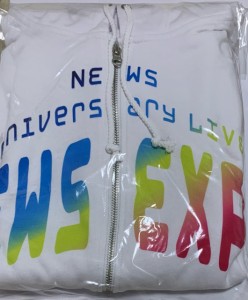 【新品】　NEWS 2023 【パーカー】　NEWS 20th Anniversary LIVE 2023 NEWS EXPO・最新コンサート会場販売グッズ　20周