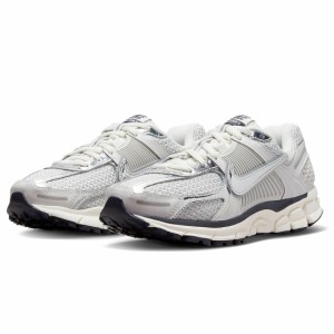 ナイキ ズーム ボメロ 5 NIKE W Zoom Vomero 5 フォトンダスト/グリッドアイアン/セイル/クロム FD0884-025