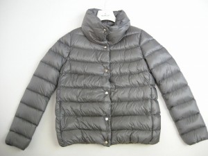 【MONCLER/モンクレール/PLESSIS/プレッシ/ショート丈ダウンジャケット/ライトダウンジャケット/ダウンカーディガン/907/グレー系/軽量/