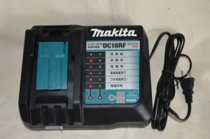 DC18RF [純正]マキタ 新急速充電器dc18rf  連続急速充電可能 　BL1860満充電約40分（*付き電池の場合）　充電完了メロディ付