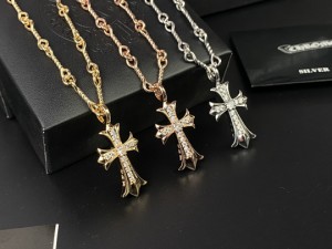 Chrome hearts クロムハーツ ダイヤモンド クロス ネックレス