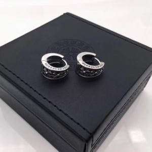 Chrome Hearts クロムハーツ クロス ピアス