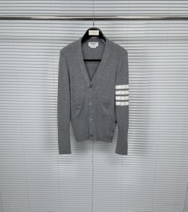 THOM BROWNE トムブラウンTB ブランド クラシック 4バー カシミア カーディガン ライトグレー