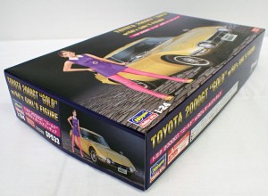 1/24 トヨタ 2000GT “ゴールド” w/60’s ガールズフィギュア【ハセガワ 限定品 レジンフィギュア付 プラモデル 自動車 SP533】