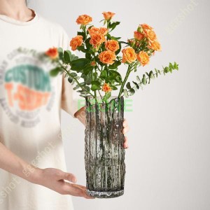 花瓶 かびん フラワーベース 花器 ガラス クリア 一輪挿し 北欧 置物 シンプル おしゃれ 洋風 飾り物 ガラス花瓶 生け花 造花 インテリア