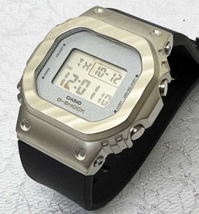 国内正規品 新品 Gショック G-SHOCK カシオ メンズウオッチ GM-S5600BC-1JF　大人のG-SHOCK メタルカバード プレゼント 腕時計 ラッピン