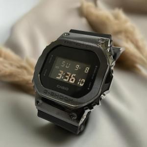 【スーパーセール値引き価格】カシオ CASIO 腕時計 G-SHOCK ジーショック　GM-5600UB-1JF限定モデル メンズ腕時計 ステンレスベゼル採用