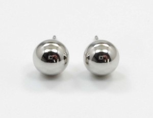 プラチナ900 丸玉 6mm ピアス(通常芯・シリコンキャッチ付）