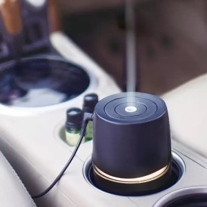 アロマディフューザー 車 超音波加湿器 車内 USB 充電 LEDライト内蔵 オフィス 事務所 寝室 小型 持ち運び 携帯 どこでも 使いやすい 便