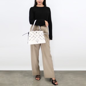 PRADA プラダ ショルダーバッグ 1BA290VOOO 2DI4 BORSA A MANO IN PELLE F0G3Z/BIANCO/NERO トスラ ラージ 編み込みモチーフハンドバッグ