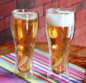 ビールグラス グラス 酒器  ビール コップ 食器 カトラリ ダブルウォールグラス  お洒落な プレゼント  来客用 耐熱 保温 保冷 2個セット