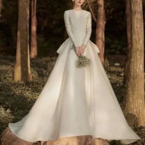 新品ウェディングドレス ウエディングドレス白 パーティー 可愛い 花嫁ロングドレス 結婚式 トレーンライン 二次会 フォームドレス お呼