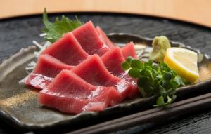 お中元 蓄養本まぐろ赤身  お中元 お歳暮 ギフト 自分買い とろける マグロ まぐろ握り 本マグロ 赤身刺身 旨い赤身 鉄火丼 鉄火巻き