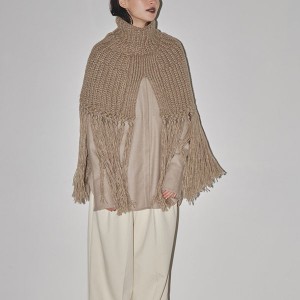 トゥデイフル  Slit Neck Knit