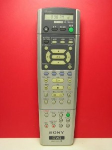 ソニー DVDリモコン RMT-D212J(中古品)
