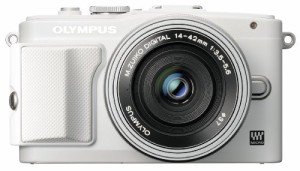 OLYMPUS ミラーレス一眼 PEN Lite E-PL6 EZレンズキット ホワイト E-PL6 EZ(中古品)