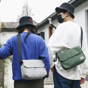 ショルダーバッグ メンズ レディース 斜め掛け ナイロン系 オックスフォード 軽量 4色 おしゃれ シンプル 普段使い メール便 送料無料 代
