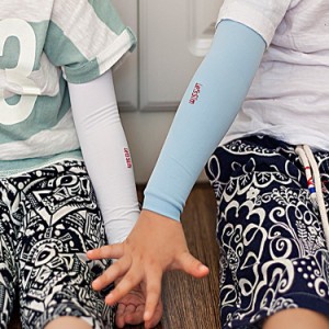 子供用アームカバー ロングアームカバー 腕カバー アームスリーブ UVカット 紫外線対策 冷感 日焼け予防 日焼け防止 日除け クール 屋外