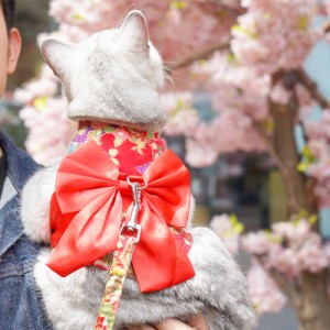 猫 牽引ロープ ペット用品 犬 猫 胸あて式 ベスト型 蝶結び付き 和風 花柄 キャットハーネス 小型犬 ペット 胴輪 ベスト ペットグッズ 散