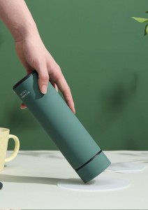 全5色 ステンレスマグボトル 水筒 保温 保冷 飲みもの 飲物 水分補給 軽量 ステンレス 直飲み 大人 アウトドア かわいい お弁当 山登り 