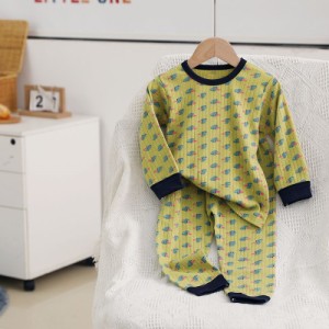 パジャマ 長袖 キッズ 子供 ルームウェア セットアップ 綿 ベビー 赤ちゃん 春 秋 冬 トップス パンツ 部屋着 寝巻き 総柄 プリント ゆっ