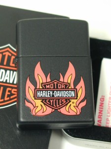 絶版ジッポーZippo ハーレーHarly炎ブラックマット（USA)Harley Davidson新品