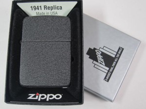 ジッポーZippo 1941BC ブラッククラックルWW2レプリカ第二次世界大戦モデル#28582