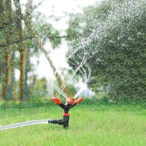 芝生スプリンクラーヤードスプリンクラー自動360回転散水スプリンクラー5アーム