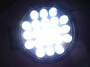 ●トラック用 LED 後退灯 フォグランプ 12V/24V共用 防水性能IP65 消費電力2.1W