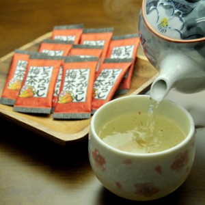 とうがらし梅茶 240パック（24袋×10個入り）梅昆布茶/唐辛子梅茶/昆布茶/こんぶ茶/送料無料※北海道、沖縄、離島は1,000円