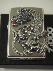 ジッポーZippo ドラゴンメタル（赤）・龍 #200シルバー銀サテン 竜2面